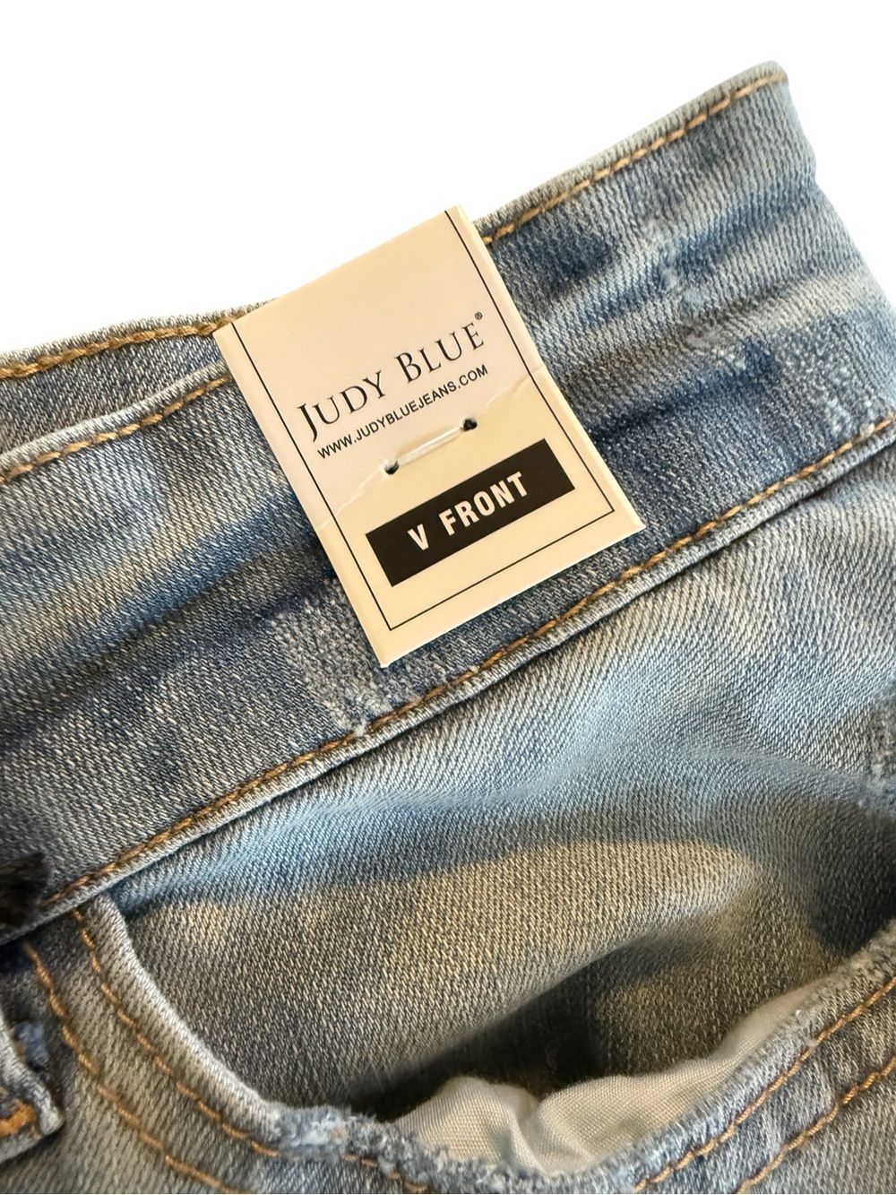 NWT Judy Blue JB88938 Keep Your Cool V Front Boyfriend Jeans 18W Sorbtek Cooling - Picture 10 of 16
